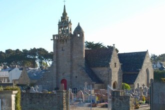 Kirche von Locquémeau